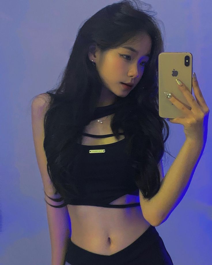 Top 25+ hình ảnh xinh đẹp và thần thái nhất của các Hotgirl 