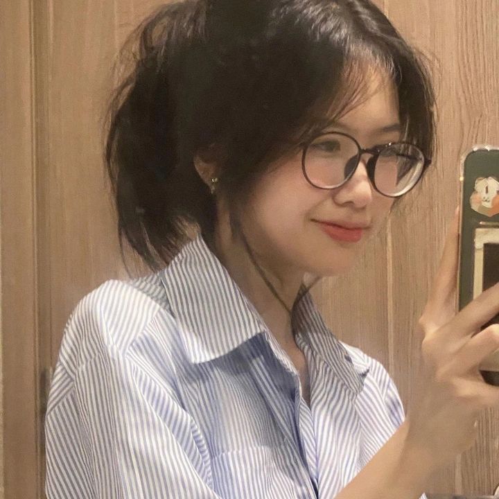 Ảnh gái xinh đeo kính Cute nhất