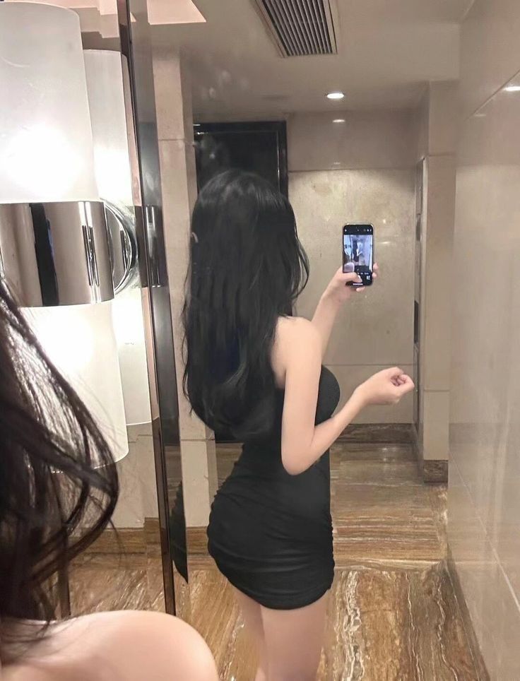 Tuyển chọn 50+ ảnh gái xinh chụp selfie trước gương khoe dáng cực đỉnh