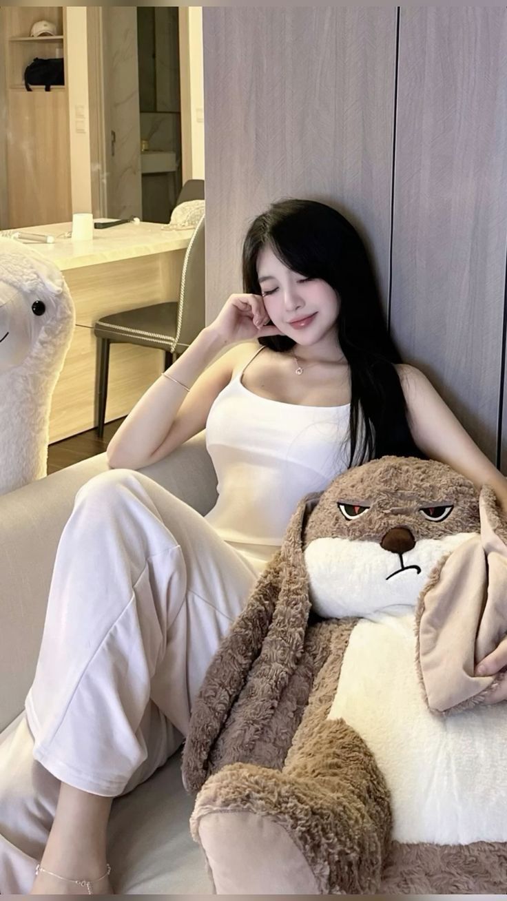 Top 25+ hình ảnh xinh đẹp và thần thái nhất của các Hotgirl 