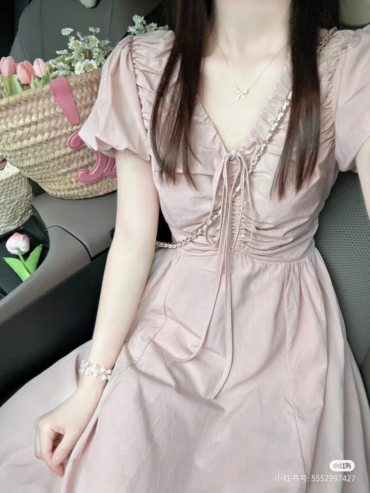 Tổng hợp 99+ ảnh gái xinh che mặt khoe Outfit hot nhất 2025