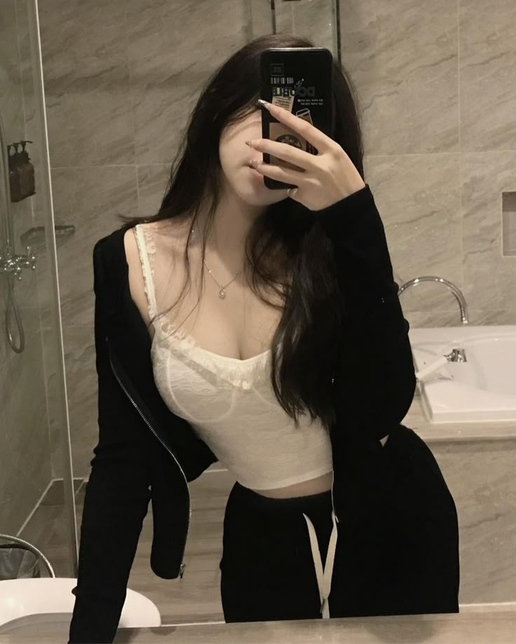 Tuyển chọn 50+ ảnh gái xinh chụp selfie trước gương khoe dáng cực đỉnh