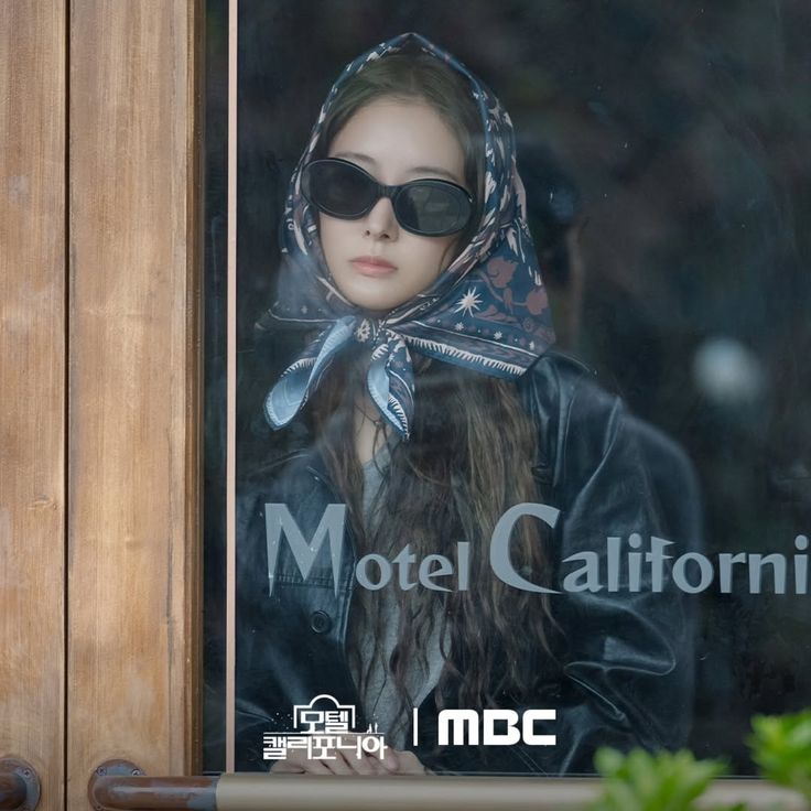 Nhan sắc xinh đẹp của "Lee Se Young" trong phim Motel California